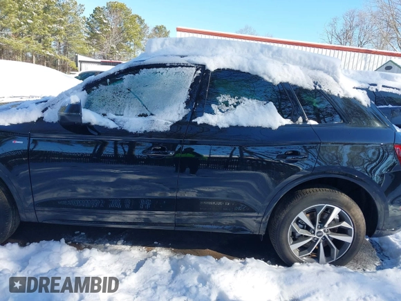 2024 Audi Q5 S line Premium with VIN WA1GAAFY6R2124865, listed as a IAAI auction lot 41598533 with 4,720 mi miles and . Bid and sale history available at DreamBid. Image 14.