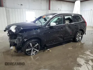 2017 Volvo XC90 R-Design with VIN YV4A22PM8H1155465, listed as a Copart auction lot 45663115 with Not Provided miles and Salvage Title. Bid and sale history available at carsss.com. Image 1.