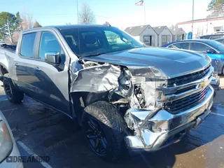2019 Chevrolet Silverado 1500 LT with VIN 1GCUYDED7KZ335641, listed as a IAAI auction lot 41740080 with 89,922 mi miles. Bid and sale history available at carsss.com. Image 6.