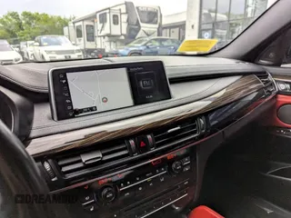 2017 BMW X6 xDrive35i z VIN 5UXKU2C38H0U30XXX, wystawiony jako Copart lot #60346505 z przebiegiem 70 591 mil mil oraz Czysty tytuł • Clean title. Historia ofert i sprzedaży dostępna na DreamBid. Obrazek 7.