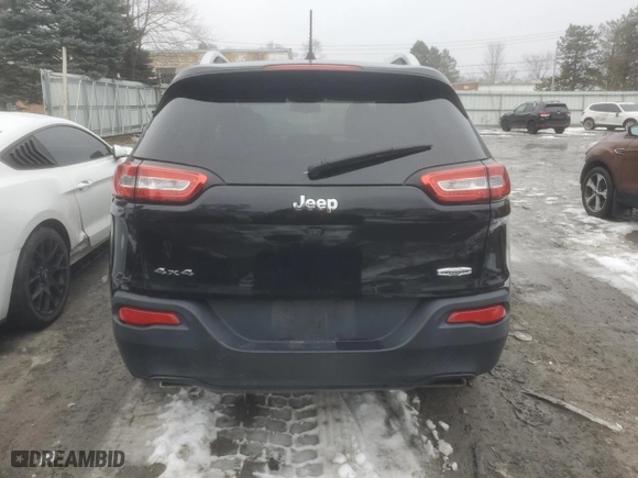 2016 Jeep Cherokee Altitude with VIN 1C4PJMCS9GW105899, listed as a Copart auction lot 85322514 with 158,981 mi miles and Clean Title. Bid and sale history available at carsss.com. Image 6.