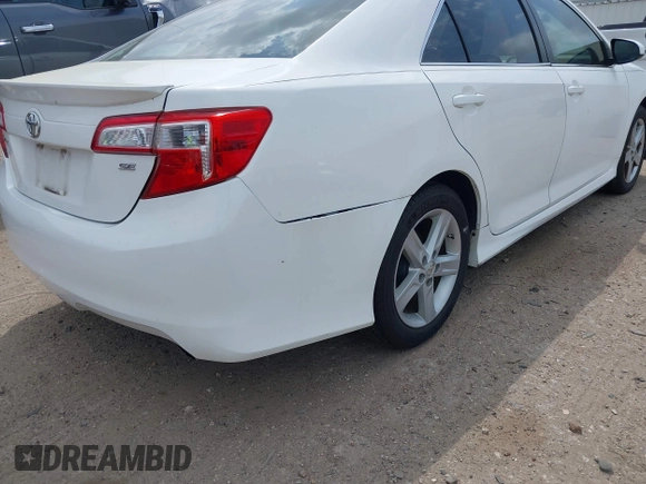 2012 Toyota Camry L with VIN 4T1BF1FK2CU503544, listed as a IAAI auction lot 41968747 with 177,961 mi miles. Bid and sale history available at carsss.com. Image 6.