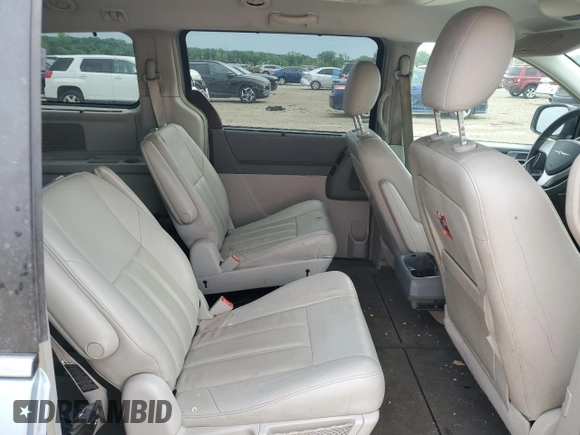 2008 Chrysler Town & Country Touring with VIN 2A8HR54P48R690598, listed as a Copart auction lot 59426895 with 230,738 mi miles and Salvage title. Bid and sale history available at DreamBid. Image 11.