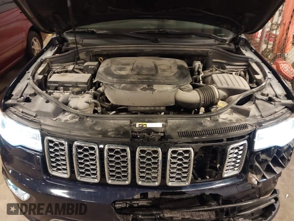 2017 Jeep Grand Cherokee Overland with VIN 1C4RJFCG3HC693897, listed as a IAAI auction lot 41636323 with 105,575 mi miles. Bid and sale history available at carsss.com. Image 10.