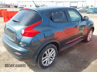 2014 Nissan Juke S with VIN JN8AF5MV2ET480025, listed as a IAAI auction lot 41777772 with 152,535 mi miles. Bid and sale history available at carsss.com. Image 4.