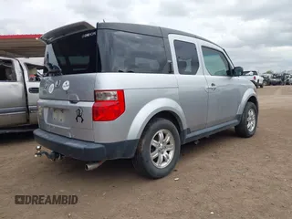 2006 Honda Element with VIN 5J6YH17706L000540, listed as a IAAI auction lot 42172233 with 185,796 mi miles and . Bid and sale history available at DreamBid. Image 4.