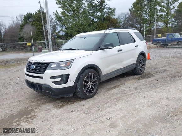 2016 Ford Explorer Sport with VIN 1FM5K8GT2GGA82759, listed as a IAAI auction lot 41471239 with 139,943 mi miles. Bid and sale history available at carsss.com. Image 2.