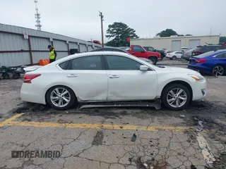 2013 Nissan Altima SV with VIN 1N4AL3AP2DC169200, listed as a IAAI auction lot 42367726 with 89,265 mi miles and . Bid and sale history available at DreamBid. Image 13.