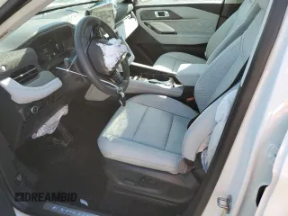 2025 Ford Explorer Platinum with VIN 1FMWK8HC5SGA29484, listed as a Copart auction lot 54720435 with 4,405 mi miles and Salvage title. Bid and sale history available at DreamBid. Image 7.
