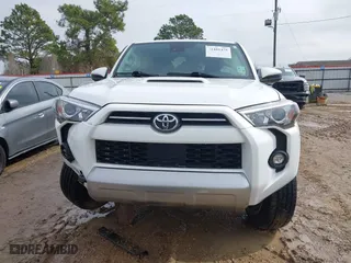 2022 Toyota 4Runner TRD Off Road with VIN JTEPU5JR2N5978258, listed as a IAAI auction lot 41441475 with 80,395 mi miles. Bid and sale history available at carsss.com. Image 12.