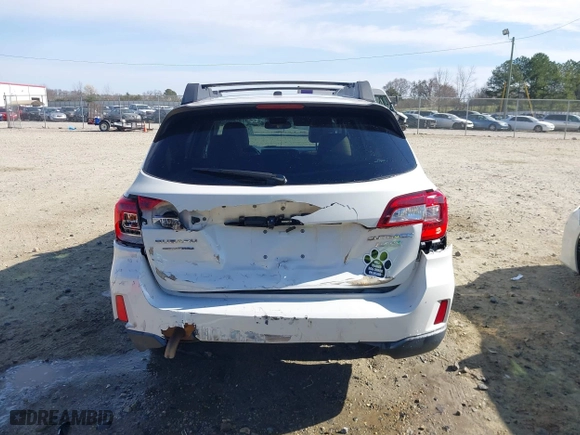 2015 Subaru Outback 2.5i Limited with VIN 4S4BSALC5F3258161, listed as a IAAI auction lot 41752985 with 127,644 mi miles. Bid and sale history available at carsss.com. Image 6.
