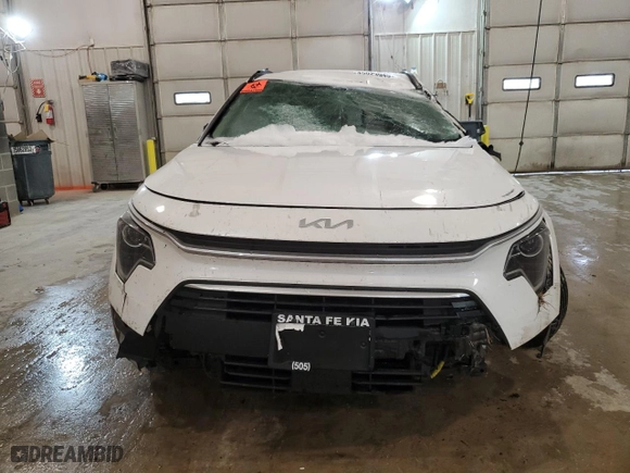 2023 Kia Niro EX with VIN KNDCR3LE3P5094982, listed as a Copart auction lot 45023945 with 30,973 mi miles and Salvage Title. Bid and sale history available at carsss.com. Image 5.