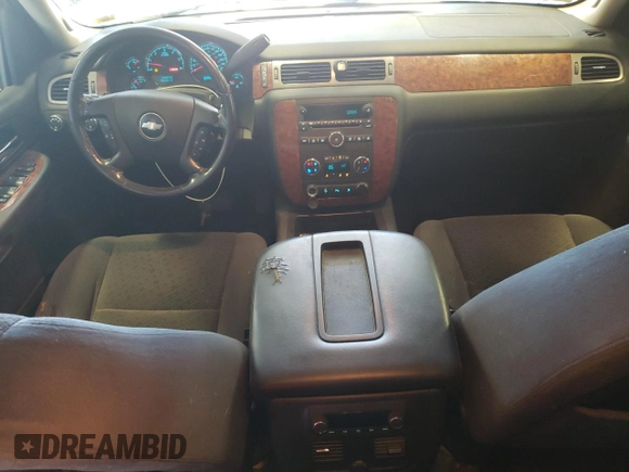 2008 Chevrolet Avalanche LTZ with VIN 3GNFK12308G169094, listed as a Copart auction lot 61630444 with 242,434 mi miles and Salvage Title. Bid and sale history available at carsss.com. Image 8.
