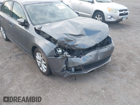 2011 Volkswagen Jetta SE with VIN 3VWDX7AJ5BM388532, listed as a IAAI auction lot 42453112 with 120,170 mi miles and . Bid and sale history available at DreamBid. Image 6.