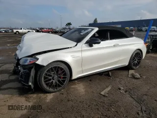 2019 Mercedes-Benz C 63 S AMG z VIN WDDWK8HB8KF835391, wystawiony jako Copart lot #52922325 z przebiegiem 39 999 mil mil oraz Szkoda całkowita • Salvage title. Historia ofert i sprzedaży dostępna na DreamBid. Obrazek 1.