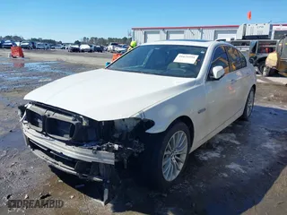2016 BMW 5 Series 528i with VIN WBA5A5C51GG353014, listed as a IAAI auction lot 41625595 with NaN miles. Bid and sale history available at carsss.com. Image 18.
