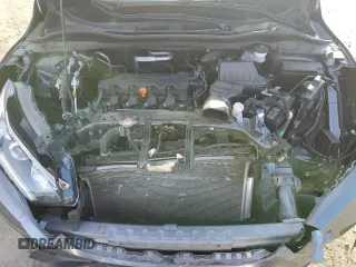 2022 Honda HR-V LX with VIN 3CZRU6H31NM757095, listed as a Copart auction lot 81810974 with 56,774 mi miles and Salvage Title. Bid and sale history available at carsss.com. Image 11.