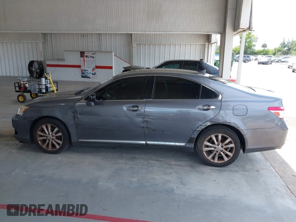 2012 Lexus ES 330 с VIN JTHBK1EG0C2513206, выставлен на аукционе IAAI как лот 42480415 с пробегом 158 342 миль миль и . История ставок и продаж доступна на DreamBid. Изображение 14.