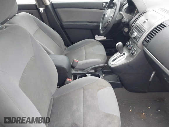 2012 Nissan Sentra SR z VIN 3N1AB6AP7CL622201, wystawiony jako IAAI lot #42336639 z przebiegiem 143 311 mil mil oraz . Historia ofert i sprzedaży dostępna na DreamBid. Obrazek 5.