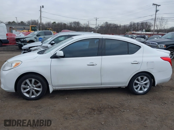 2014 Nissan Versa SV with VIN 3N1CN7AP6EL848965, listed as a IAAI auction lot 41810221 with 80,378 mi miles. Bid and sale history available at carsss.com. Image 13.