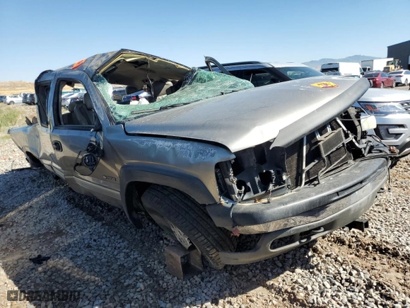 2001 Chevrolet Silverado 1500 LS with VIN 2GCEK19TX11125158, listed as a Copart auction lot 72085384 with 0 mi miles and Non Repairable. Bid and sale history available at carsss.com. Image 4.