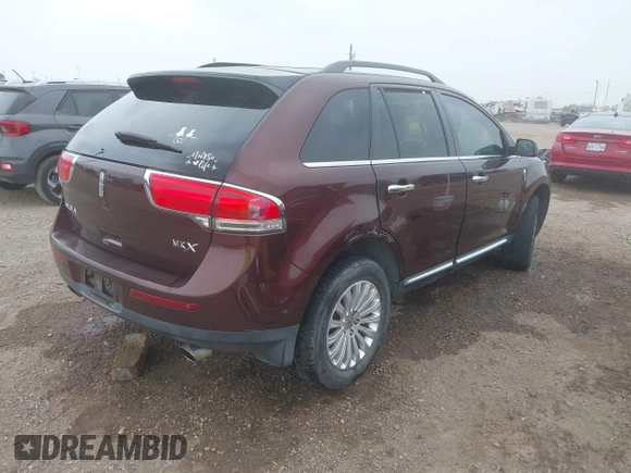 2012 Lincoln MKX z VIN 2LMDJ6JK8CBL08425, wystawiony jako IAAI lot #42312678 z przebiegiem 113 512 mil mil oraz . Historia ofert i sprzedaży dostępna na DreamBid. Obrazek 4.