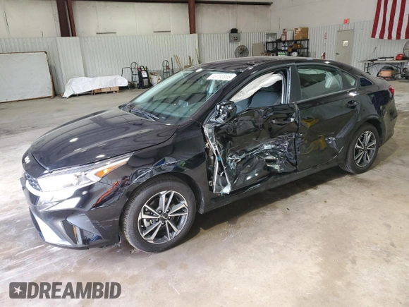 2024 Kia Forte LXS with VIN 3KPF24AD1RE701194, listed as a Copart auction lot 43737315 with 5,768 mi miles and Salvage Title. Bid and sale history available at carsss.com. Image 1.