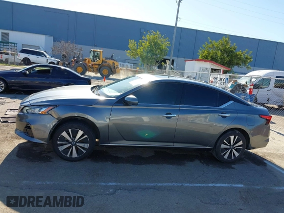 2020 Nissan Altima 2.5 SL with VIN 1N4BL4EV3LC142122, listed as a IAAI auction lot 41648381 with 55,265 mi miles. Bid and sale history available at carsss.com. Image 14.