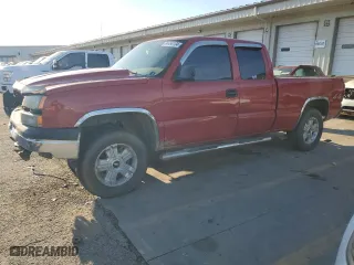 2006 Chevrolet Silverado 1500 LT1 with VIN 2GCEK19V061343389, listed as a Copart auction lot 84498104 with 242,156 mi miles and Salvage Title. Bid and sale history available at carsss.com. Image 1.