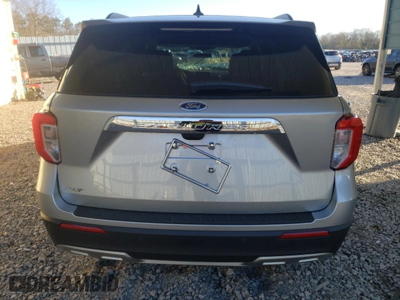 2024 Ford Explorer XLT with VIN 1FMSK7DH9RGA53632, listed as a Copart auction lot 45602795 with 3,363 mi miles and Salvage Title. Bid and sale history available at carsss.com. Image 6.
