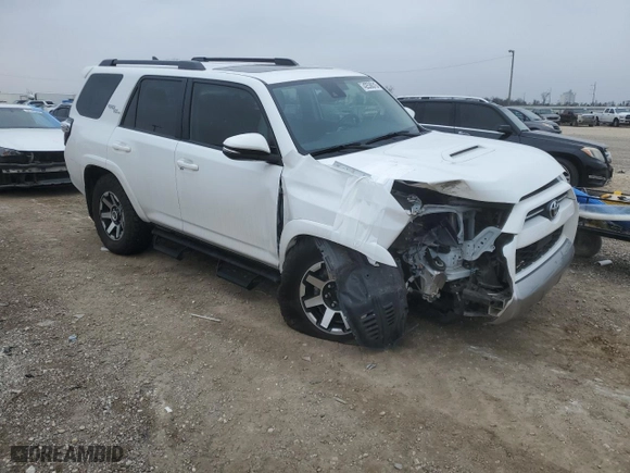 2024 Toyota 4Runner TRD Off Road with VIN JTERU5JR6R6221761, listed as a Copart auction lot 42538315 with 19,986 mi miles and Salvage Title. Bid and sale history available at carsss.com. Image 4.