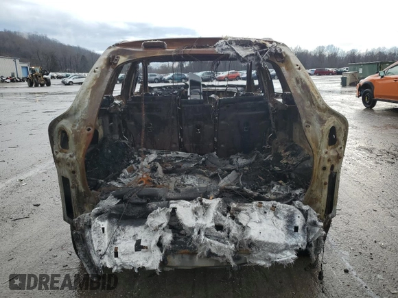2015 Volvo XC60 T5 z VIN YV4612RK6F2666104, wystawiony jako Copart lot #85735704 z przebiegiem Nie podano mil oraz Szkoda całkowita • Salvage title. Historia ofert i sprzedaży dostępna na DreamBid. Obrazek 6.