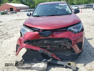 2018 Toyota RAV4 LE z VIN JTMBFREV5JD256595, wystawiony jako Copart lot #58344885 z przebiegiem 83 953 mil mil oraz Szkoda całkowita • Salvage title. Historia ofert i sprzedaży dostępna na DreamBid. Obrazek 5.