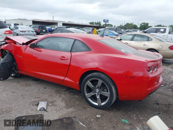 2010 Chevrolet Camaro 1LT z VIN 2G1FB1EV5A9104868, wystawiony jako IAAI lot #42206793 z przebiegiem 200 451 mil mil oraz . Historia ofert i sprzedaży dostępna na DreamBid. Obrazek 3.