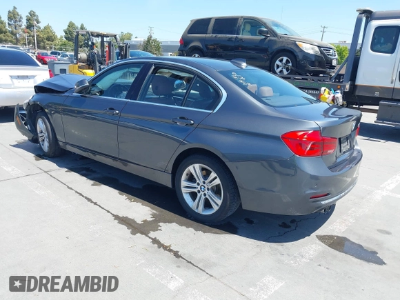 2016 BMW 3 Series 328i z VIN WBA8E9G52GNT84514, wystawiony jako IAAI lot #42396193 z przebiegiem 94 961 mil mil oraz . Historia ofert i sprzedaży dostępna na DreamBid. Obrazek 3.