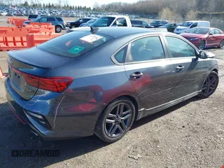 2020 Kia Forte GT-Line with VIN 3KPF34AD0LE256192, listed as a IAAI auction lot 39151103 with 188,545 mi miles. Bid and sale history available at carsss.com. Image 4.