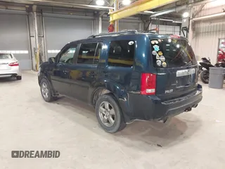 2011 Honda Pilot EX-L with VIN 5FNYF4H52BB038651, listed as a IAAI auction lot 41868695 with 281,683 mi miles. Bid and sale history available at carsss.com. Image 3.