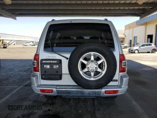 2002 Mitsubishi Montero Limited z VIN JA4MW51R22J051887, wystawiony jako Copart lot #58786385 z przebiegiem Nie podano mil oraz Tytuł czysty. Historia ofert i sprzedaży dostępna na DreamBid. Obrazek 6.