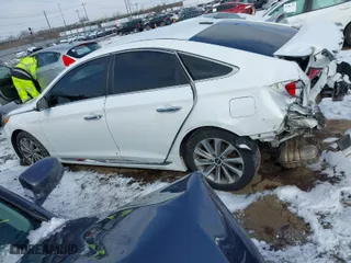2015 Hyundai Sonata 2.4L Sport with VIN 5NPE34AF9FH123704, listed as a IAAI auction lot 41598145 with 94,551 mi miles. Bid and sale history available at carsss.com. Image 14.