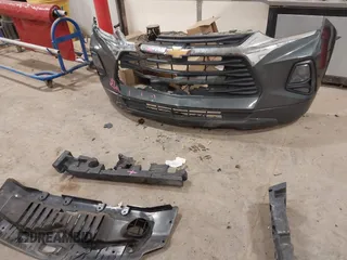 2020 Chevrolet Blazer LT z VIN 3GNKBHRS2LS529797, wystawiony jako IAAI lot #41725280 z przebiegiem 60 047 mil mil oraz . Historia ofert i sprzedaży dostępna na DreamBid. Obrazek 12.