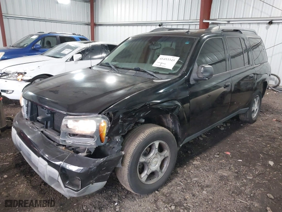 2005 Chevrolet TrailBlazer LS with VIN 1GNET16S856109443, listed as a IAAI auction lot 41453345 with 207,759 mi miles. Bid and sale history available at carsss.com. Image 17.