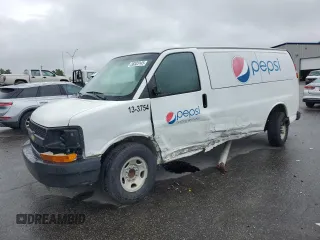 2013 Chevrolet Express Cargo z VIN 1GCZGTCG0D1165981, wystawiony jako Copart lot #58323145 z przebiegiem 255 652 mil mil oraz Szkoda całkowita • Salvage title. Historia ofert i sprzedaży dostępna na DreamBid. Obrazek 1.