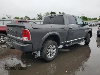 2018 Ram 2500 Limited z VIN 3C6UR5GL5JG289269, wystawiony jako Copart lot #59324035 z przebiegiem 94 266 mil mil oraz Szkoda całkowita • Salvage title. Historia ofert i sprzedaży dostępna na DreamBid. Obrazek 3.