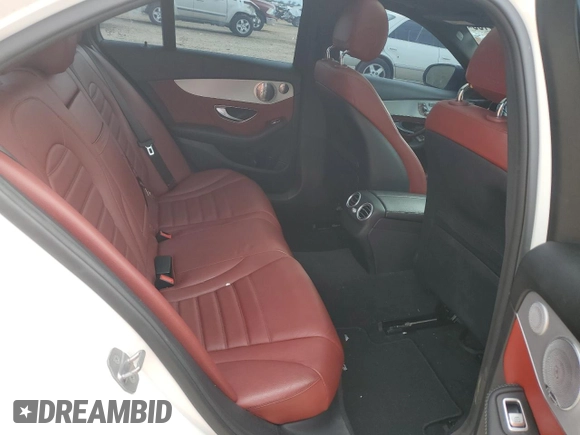 2018 Mercedes-Benz C 300 z VIN 55SWF4JB6JU260145, wystawiony jako Copart lot #48484165 z przebiegiem 44 144 mil mil oraz Szkoda całkowita • Salvage title. Historia ofert i sprzedaży dostępna na DreamBid. Obrazek 10.