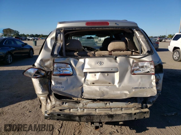 2001 Toyota Sienna LE with VIN 4T3ZF13C01U359721, listed as a Copart auction lot 75899494 with 280,173 mi miles and Salvage Title. Bid and sale history available at carsss.com. Image 6.