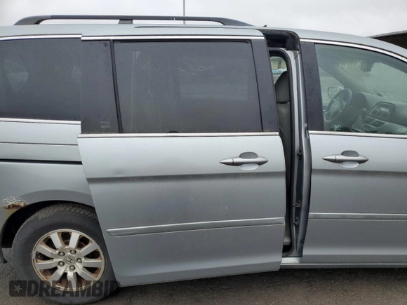 2008 Honda Odyssey EX-L z VIN 5FNRL38758B053436, wystawiony jako Copart lot #58325355 z przebiegiem 161 862 mil mil oraz Czysty tytuł • Clean title. Historia ofert i sprzedaży dostępna na DreamBid. Obrazek 11.