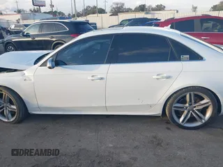 2011 Audi S4 Prestige with VIN WAUKGAFL8BA140724, listed as a IAAI auction lot 41109562 with 111,329 mi miles. Bid and sale history available at carsss.com. Image 15.