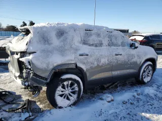 2025 Chevrolet Equinox FWD LT with VIN 3GNAXHEG4SL103195, listed as a Copart auction lot 45025225 with 1,042 mi miles and Salvage Title. Bid and sale history available at carsss.com. Image 3.