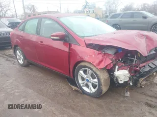 2013 Ford Focus SE z VIN 1FADP3F24DL169357, wystawiony jako IAAI lot #41669921 z przebiegiem 179 226 mil mil oraz . Historia ofert i sprzedaży dostępna na DreamBid. Obrazek 1.