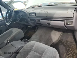 1996 Ford Bronco Custom with VIN 1FMEU15H2TLB39706, listed as a Copart auction lot 52936135 with 202,872 mi miles and Clean title. Bid and sale history available at DreamBid. Image 8.